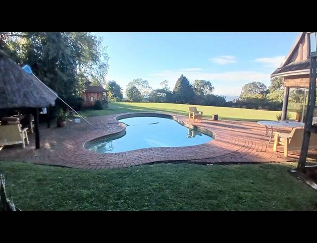 6 BEDROOM HOUSE FOR SALE IN KLOOF